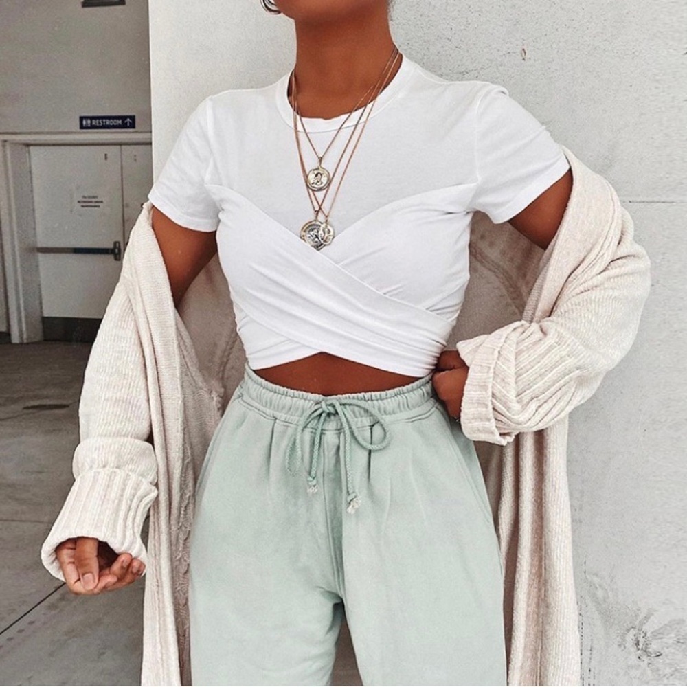 Cross wrap top